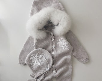 18-24 months - Baby romper and bonnet - Baby romper - Long legs romper with hood - Romper with snowflake embroidery - Light grey