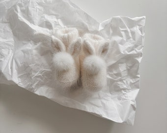 Ready to ship - 0-3 months - Baby bunny booties - Angora booties - Baby girl - Girl booties - Milky white booties - Baby boy booties