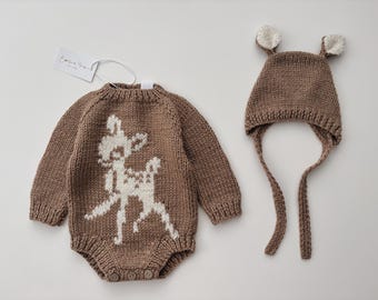 Set of 2 - Romper and bonnet - Deer romper - Deer bonnet - Baby boy outfit - Baby girl outfit - Baby outfit - Christmas outfit
