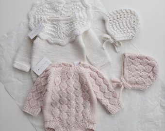 Baby girl romper and bonnet - 0-3 months - Set of 2 - Toddler girl - Toddler bonnet - Sitter romper - Baby girl set - Romper and bonnet