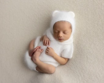 Baby unisex knitted set - Set of 3 - Romper, bear bonnet and and pom pom socks  - Baby girl outfit - Baby boy outfit - Baby girl outfit