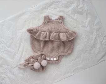 Ready to ship - 0-3 months - Set of 2 - Ruffle romper - Bunny footies - Bunny booties - Photo props - New baby girl - Baby photo - Easter