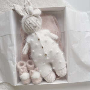 Bunny toy - Crochet bunny toy - Cuddle toy - Baby cuddle toy - Keepsake toy - Baby best friend toy - Baby girl - Baby boy