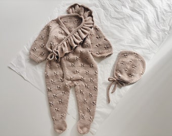 Set of 2 - Baby girl set - Baby girl outfit - Long legs romper and bonnet - Romper with ruffles - Baby girl - Baby girl outfit