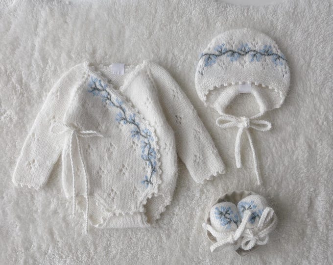 Featured listing image: Baby romper bonnet booties set - Set of 3 - Newborn girl - Baby unisex outfit - Newborn baby set - Hospital set - White - Embroidered set
