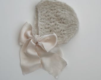Ready to ship - 0-3 months size - Photo prop hat - Sitter props - Baby girl hat - Photo props - Girl hat - Photography prop - Newborn props