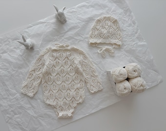 Baby girl knitted set - 0-3 months - Set of 2 - Summer romper - Romper and bonnet - Long sleeve romper - Baby girl - Cream - READY TO SHIP