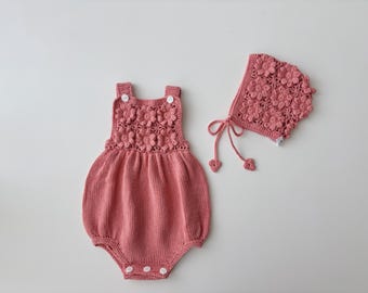 Set of 2 - Baby girl romper - Summer romper - Romper and bonnet set - Sleeveless romper - Baby outfit - Summer outfit - Baby girl