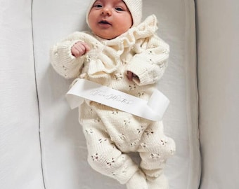 Baby girl set - Set of 2 - Baby girl romper and bonnet - Long legs romper and bonnet - Romper with ruffles - Baby girl - Baby girl - Cream