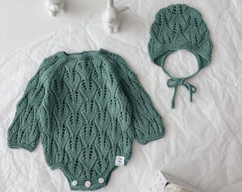 Baby girl knitted set - 0-3 months - Set of 2 - Summer romper - Romper and bonnet - Long sleeve romper - Baby girl - Cream - READY TO SHIP