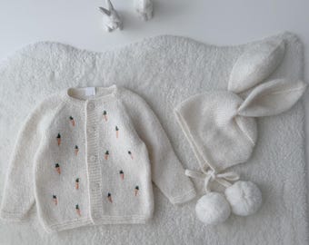 CARDIGANS / SWEATERS