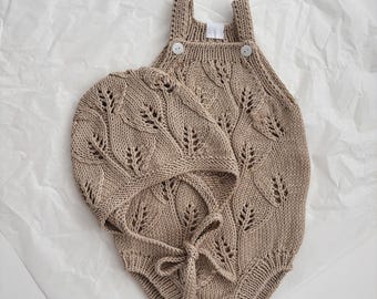 Ready to ship - 6-9 months - Set of 2 - Baby romper - Summer romper - Romper and bonnet - Sleeveless romper - Baby outfit - Summer outfit