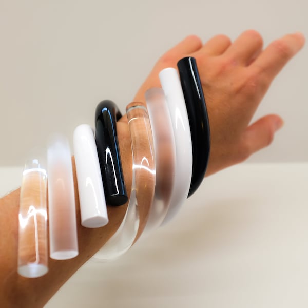 Black GARABATO Lucite Cuff Bracelet: Handcrafted Acrylic Swirl