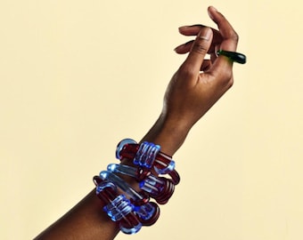 Pulsera con nudo de tartán rojo y azul de la colección PinkPantheress - Exclusiva del festival de Etsy
