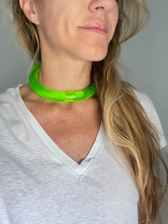 Neon choker best sale