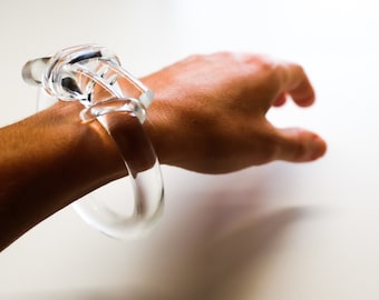 CLEAR KNOT BRACELET, Acrylic Bracelet, Lucite Bracelet, Acrylic Bangle, Clear Bracelet, Clear Bangle, Bangle, Bracelet, Transparent Bangle