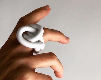 CLOUD KNOT RING, Acrylic Ring, Acrylic Knot Ring, Statement Ring, White Ring, Contemporary Ring, White Ring, Birthday Gift, Modern Ring