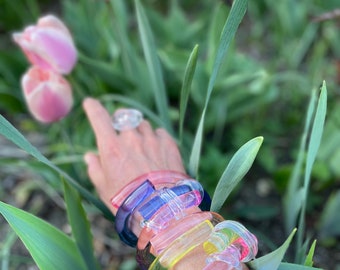 SPRING KNOT BRACELET, Knot Bracelet, Lucite Bracelet, Lucite Bangle, Acrylic Bracelet, Acrylic Bangle, Ombre Bracelet, Multicolor Bracelet