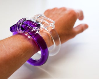 PURPLE KNOT BRACELET, Acrylic Knot Bracelet, Purple Bracelet, Purple Bangle, Acrylic Bracelet, Acrylic Bangle, Lucite Bracelet, Purple