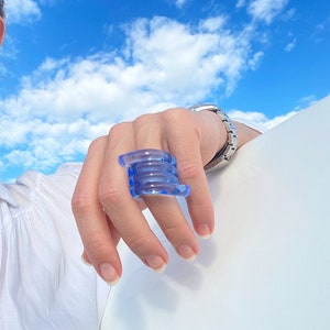 Handcrafted Acrylic Statement Ring: Contemporary Wearable Art