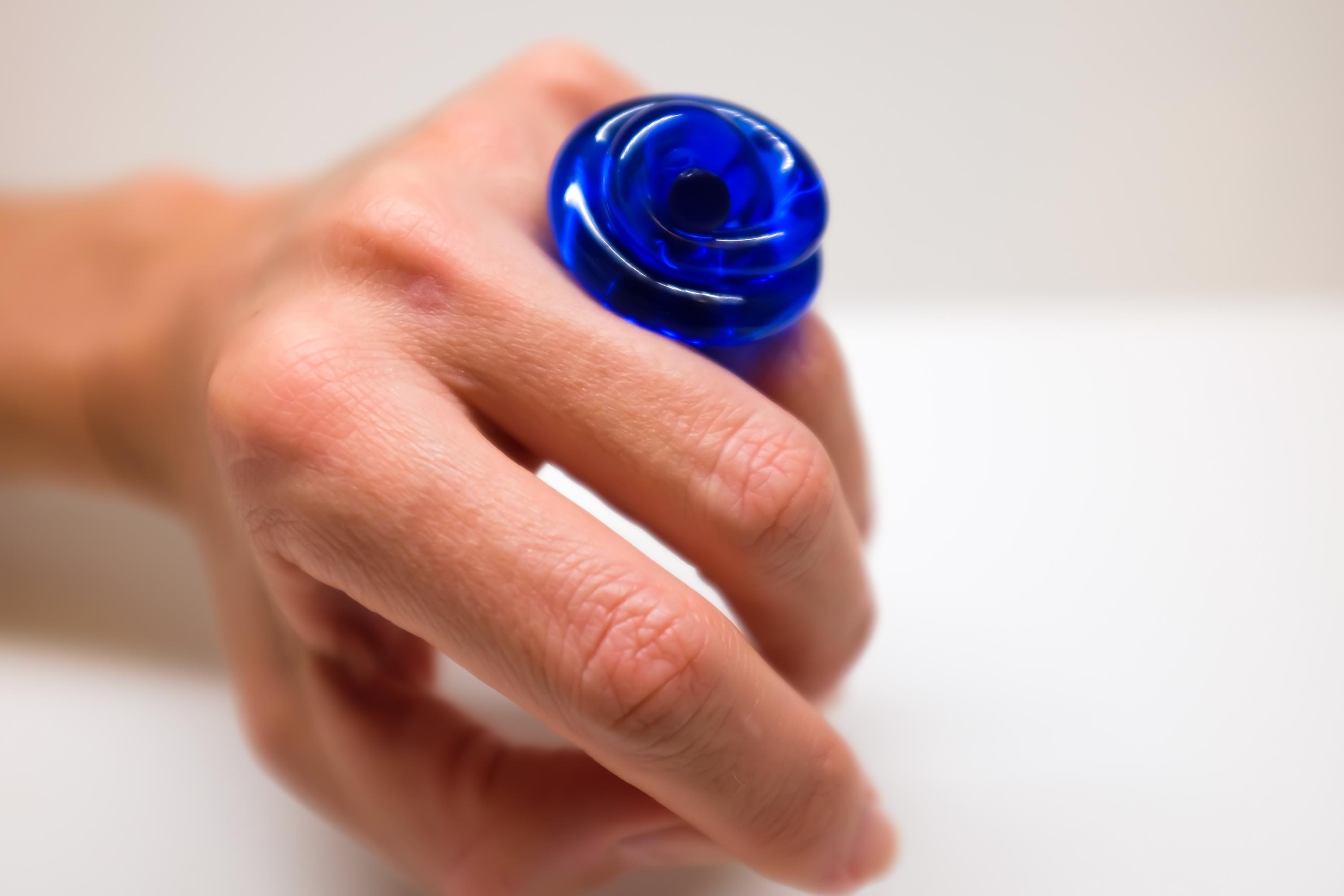 DARK BLUE Nudo Knot Ring, Nautical Knot Ring, Acrylic Blue Ring, Blue Lucite Ring Jewelry, Nautical Ring, Chunky Blue Ring, Chofa Jewelry