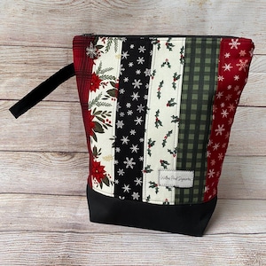 Fabric Project Bag, quilted bag, Lined, zippered bag, gift bag, craft bag, knitting bag, gift for her, crochet bag, Holiday Bag, Christmas