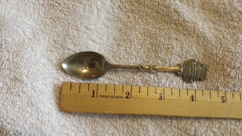 Collector Souvenir Spoon London Bus Victoria BC SP179