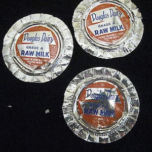 3 vintage melk flessendoppen Caps Douglas Dairy Grade A rauwe melk CL11-32