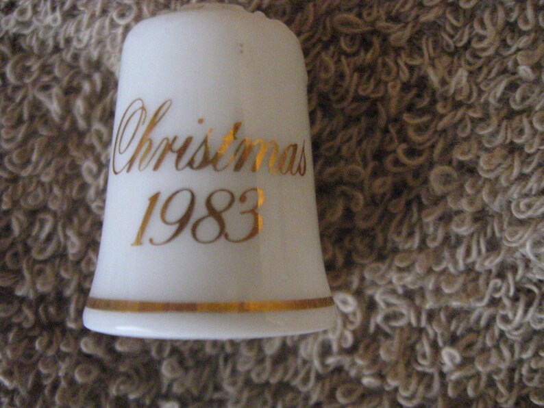 AVON Christmas1983 Thimble With Gift Box Porcelain Vintage Etsy