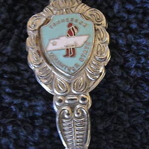 Decorative Collectible Spoon State of Tennessee in Gift Box Vintage 3 3/4&quot; SP2