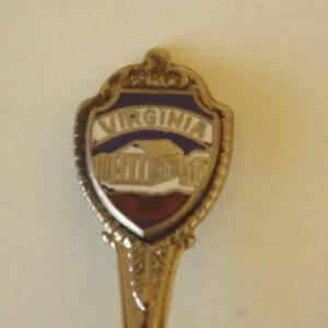 Vintage Souvenir Collector Spoon Virginia 3 1/2 Inches SP-386