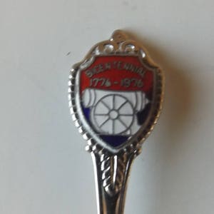 Vintage Souvenir Collector Spoon Bicentennial 1776-1976 3 3/8 Inches  SP-300