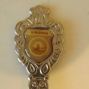 Collectible Souvenir Spoon Virginia  4 1/2 &quot;  SP-392