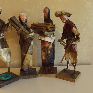 Vintage Set of 4 Figurines Handcrafted CL3-1