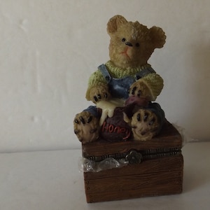 Treasure Box Honey Bear 290.27E CL6-4