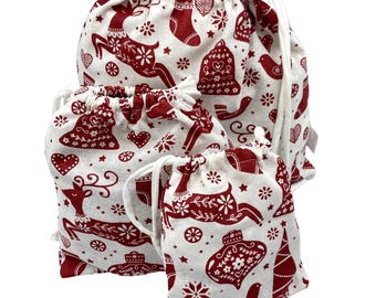 Reusable Fabric Christmas Gift Bags – Eco-Friendly Drawstring Pouches in Festive Patterns – Sustainable Holiday Wrapping