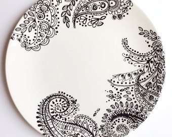 Paisley dinner plate - beautiful dinner plates with an elegant black paisley design - perfect for dinner parties, great for birthday gifts