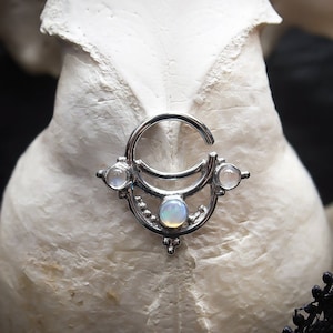 YENAA Septum Ring silver w/ Moonstones and Opal ** Tarnish free & Hypoallergenic