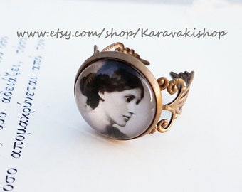 Virginia Woolf Literature Statement portrait ring,Gift for a writer,English teacher gift,Inspirational unique gift,love reading