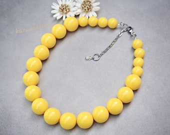 Chunky Yellow statement retro necklace -Bright yellow necklace-Yellow jewelry - Big bead yellow necklace - Office necklace - Gift for her