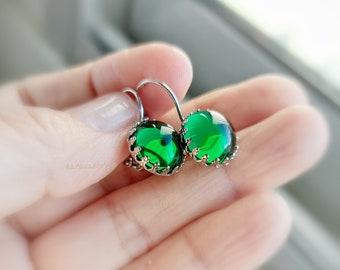 Emerald green earrings high quality jewelry gift for her, Birthday gift green and silver earrings,Gift for mother sister, Gift for women