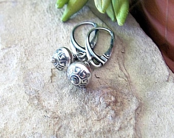 Small desert or Navajo pearl earrings, sterling silver Aztec stamped bead drop, minimal oxidized boho southwestern style, western jewelry