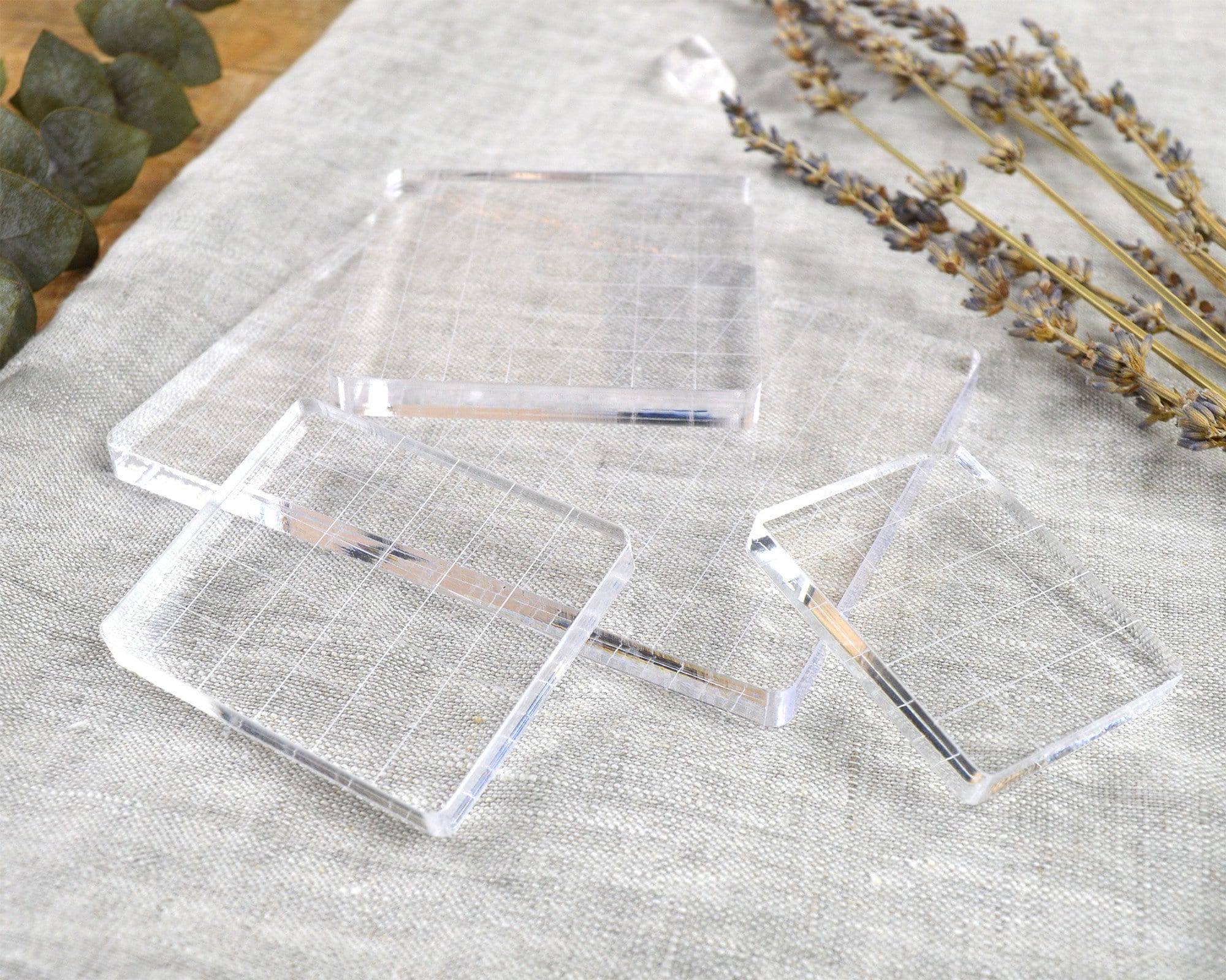  UCEC 7 Pieces Acrylic Stamp Block Assorted Sizes Clear Acrylic  Mounting Blocks Set, Decorative Stamp Blocks with Grid Lines for  Scrapbooking Crafts Making : Everything Else