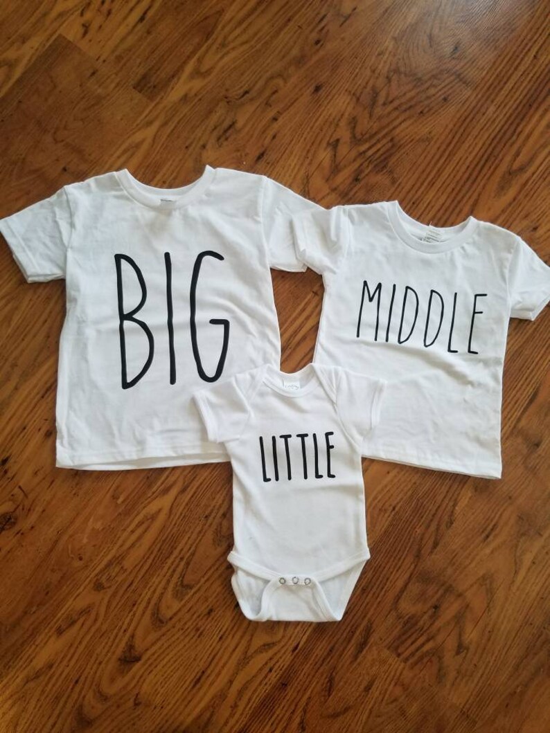 Sibling T-shirts. Perfect for Prenancy announcement or family photos. Great for Cousin photos too Big, Middle, Little. FREE SHIPPING image 1