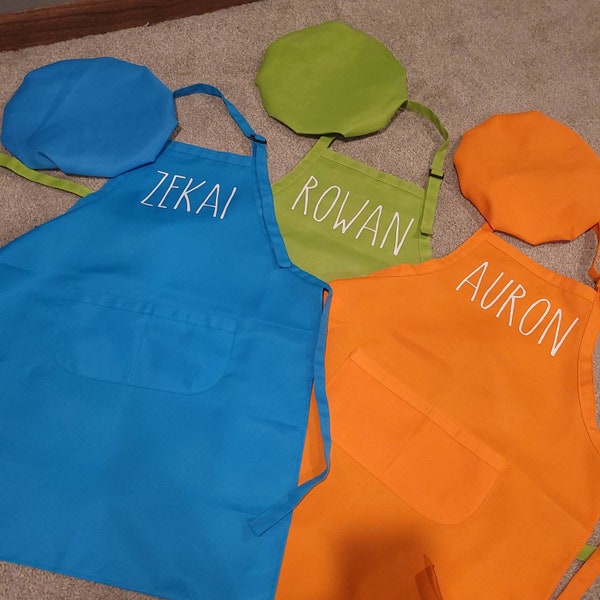 SALE! Personalized kids apron and hat set. Kids kitchen apron and hat. Christmas gift. Valentines Day, Easter gift FREE SHIPPING