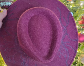 Women&#39;s Floral Felt Fedora - burned design. Free Shipping!