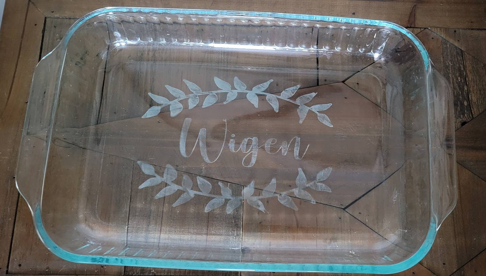 9X13 CUSTOM GLASS PYREX PAN [YOUR FARM NAME OR CUSTOM LOGO] – MeMe's Custom  Embroidery