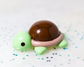 Sea Turtle Figurine - Polymer Clay Sculpture - Cute Desk Accessories - Desk Buddies - Polymer Clay Figures