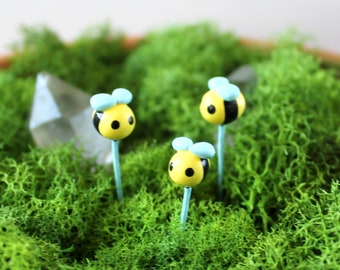 Fairy Garden Bumblebees (Set of 3) - Plant Stake - Fairy Garden Accessories - Terrarium Decor