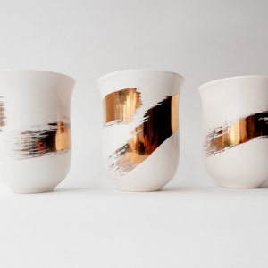 Tasse fantaisie en porcelaine, tasses blanches avec or, tasse en céramique, tasses à café, céramiques faites à la main, céramiques modernes, décor à la maison image 5